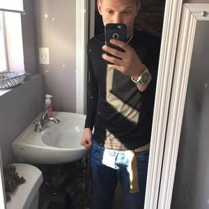 Meet your Posher, Devin